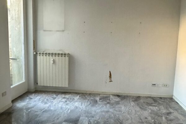 operazione immobiliare Bergamo | frazionamento ufficio e cambio uso in abitativo | bilocale | Bergamo