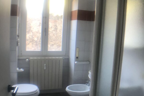 operazione immobiliare Bergamo | frazionamento ufficio e cambio uso in abitativo | Bergamo