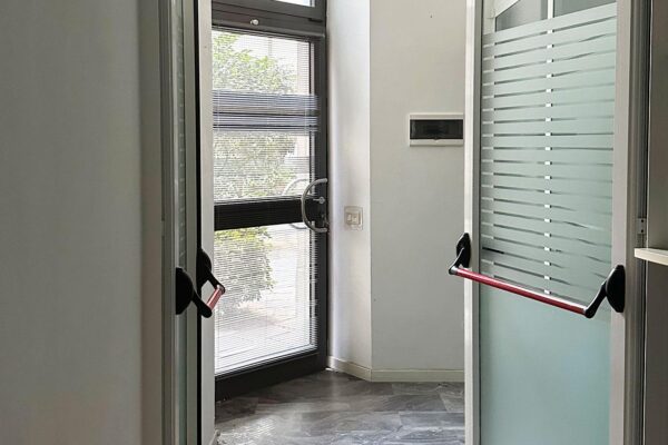 operazione immobiliare Bergamo | frazionamento ufficio e cambio uso in abitativo | bilocale | Bergamo