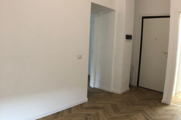 operazione immobiliare Bergamo | frazionamento ufficio e cambio uso in abitativo | bilocale | Bergamo