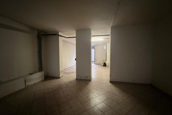 recupero semiinterrato | ristrutturazione | cambio uso da magazzino ad abitativo | san siro