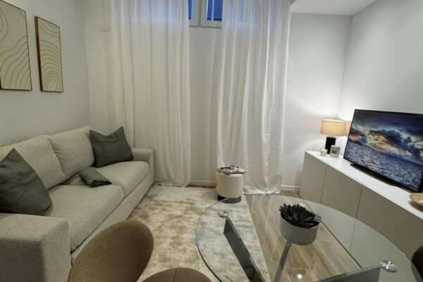 cambio d'uso con frazionamento magazzino | semiinterrato moderno | flipping immobilioare | milano | via capecelatro