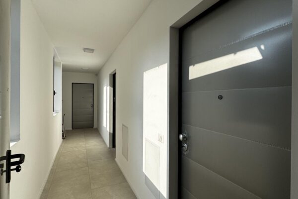 riqualificazione immobiliare | frazionamento | cambio uso da ufficio ad abitativo | bilocali | vigentino | pordoi