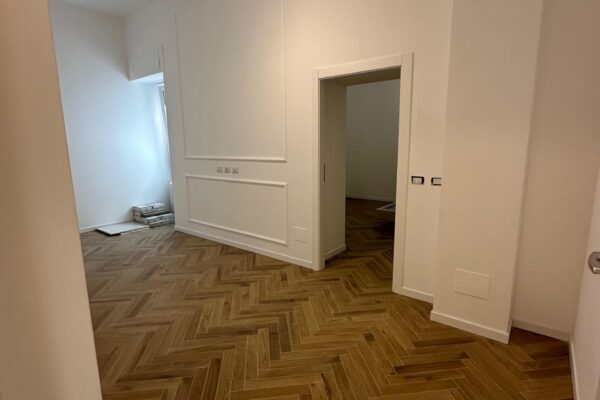 operazione immobiliare Bergamo | frazionamento ufficio e cambio uso in abitativo | bilocale | Bergamo