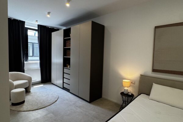 operazione immobiliare | zona notte | camera da letto moderna con angolo guardaroba | milano | pordoi