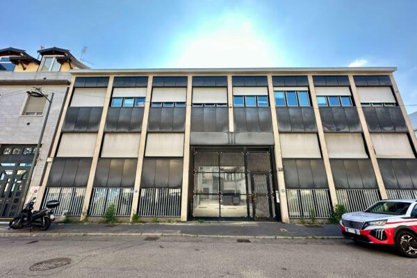 ristrutturazione | cambio d'uso da ufficio ad abitativo | frazionamento | Milano | corvetto | pordoi